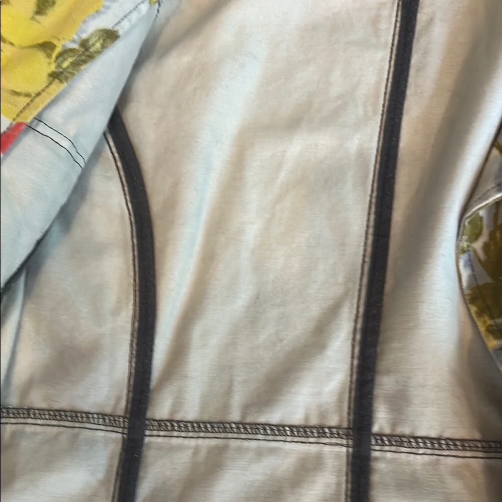 Hurley Red and Yellow Jean Jacket with Tailored Design - Picture 9 of 10